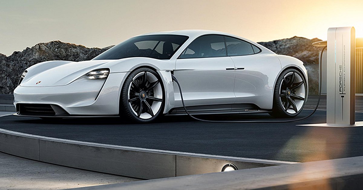 Oι μισές πωλήσεις της Porsche μέχρι το 2025 θα είναι EV μοντέλα