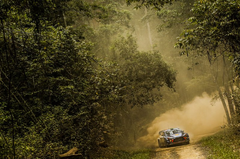 Πολλά στηρίζει η Hyundai για την πορεία της στο WRC στον Hayden Paddon.