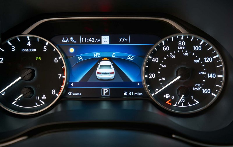 Εξίσου σύγχρονο και το εσωτερικό του Nissan Altima.