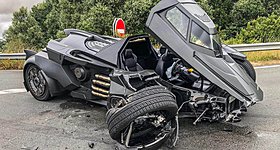Αγάπη μου διέλυσα το Batmobile