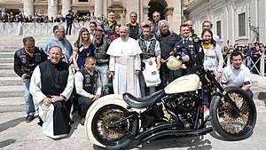 Harley-Davidson - Πωλήθηκε μοτοσυκλέτα του Πάπα για καλό σκοπό