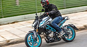 TEST – CF MOTO 250NK 2019