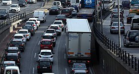 Έρευνα IPSOS: Ακόμη ένα αρνητικό ρεκόρ-Πρώτοι στο βρίσιμο και την παραβίαση της ΛΕΑ οι Έλληνες οδηγοί