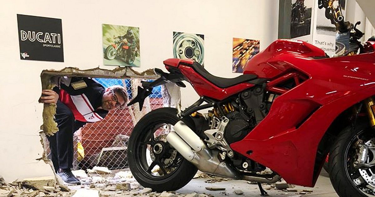 DUCATI ΡΙΦΙΦΙ DUCATI ΡΙΦΙΦΙ