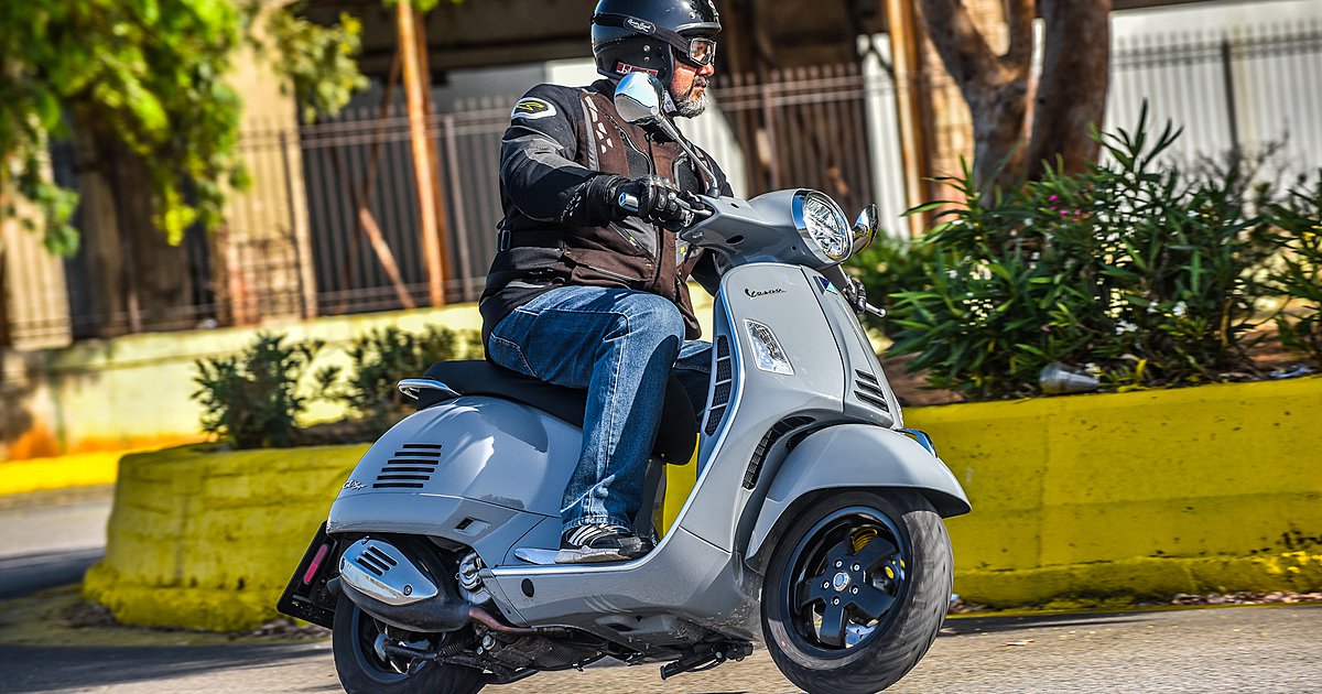Vespa GTS300 Super HPE_1