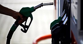 Φάκελος καύσιμα: Με το πετρέλαιο στο 50% γιατί δεν πέφτουν οι τιμές...