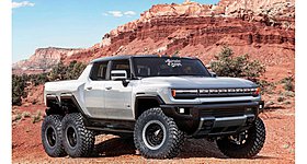 Το νέο Hummer EV είναι ακόμα πιο επιβλητικό με έξι τροχούς