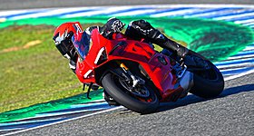 Video Test Ride: Ducati Panigale V4 S 2022