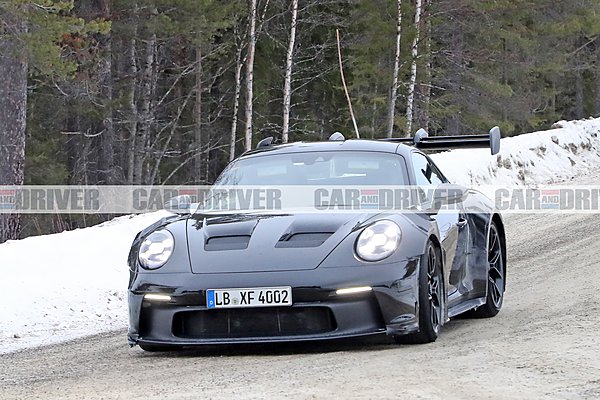 Η Porsche 911 GT3 RS προσγειώθηκε στη χιονισμένη Σουηδία!