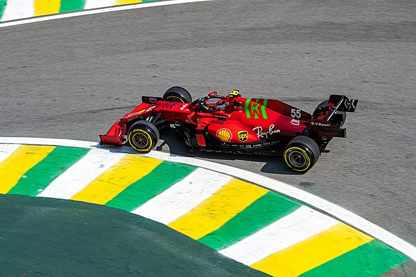 Πότε παρουσιάζεται το μονοθέσιο της Ferrari για το 2022