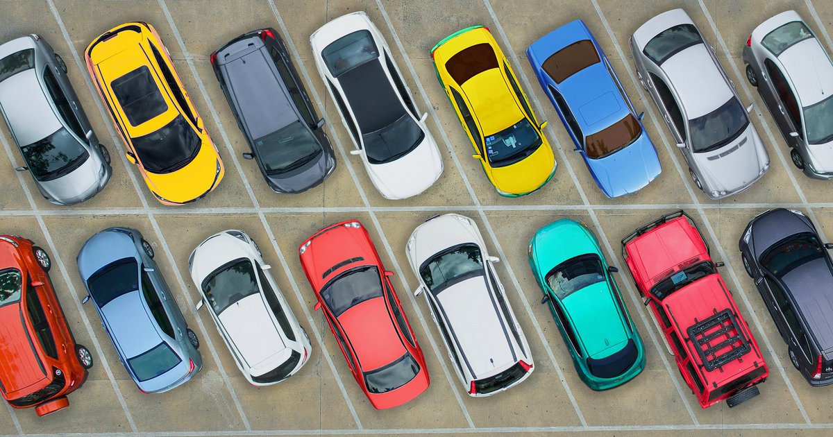 La France oblige les parkings extérieurs à installer des panneaux solaires