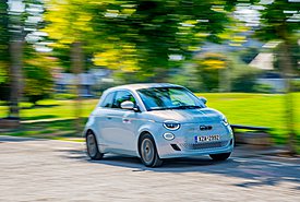 Fiat 500: Όλες οι αναβαθμίσεις που έρχονται το 2027 - Πότε παρουσιάζεται η νέα γενιά