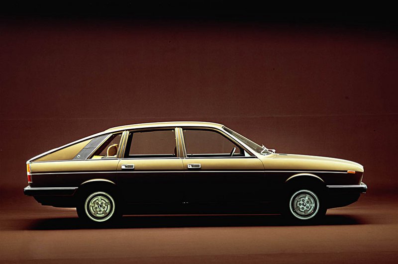 Η Lancia Gamma του 1976. Η Lancia Gamma του 1976.
