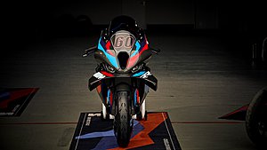 BMW M 1000 RR και M Competition 2023