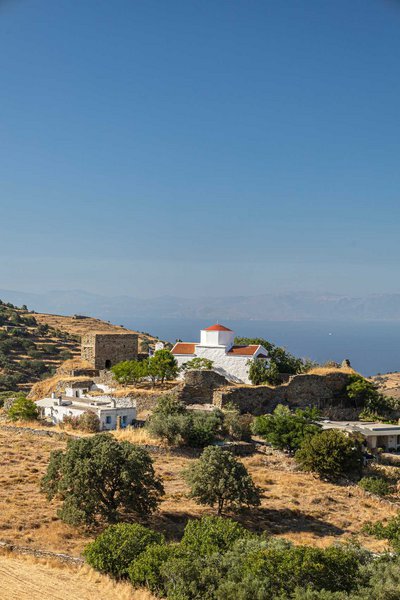 Η μονή της Επισκοπής, στη Μεσαριά.