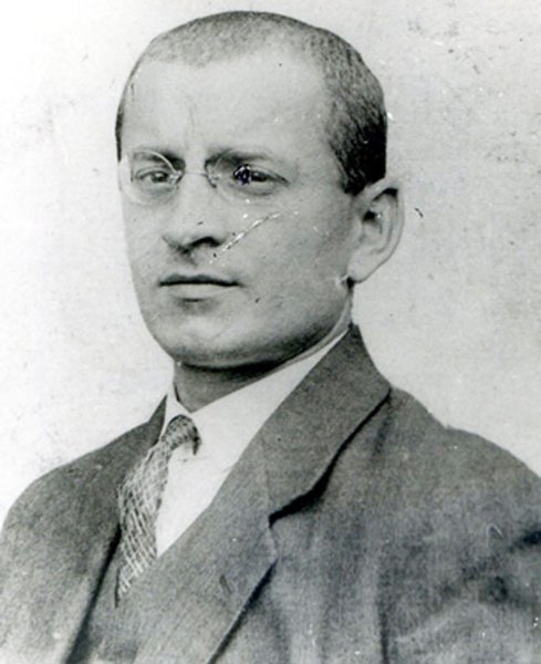 Κωνσταντίν Φιόντοροβιτς Τσελπάν (1899-1938) Κωνσταντίν Φιόντοροβιτς Τσελπάν (1899-1938)