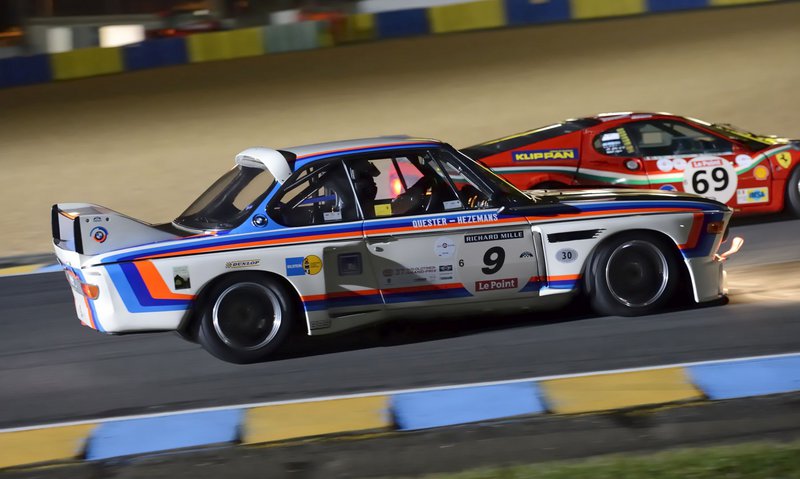 H BMW 3.0 CSL του 1973 τρέχει στο Le Mans Classic 2012.