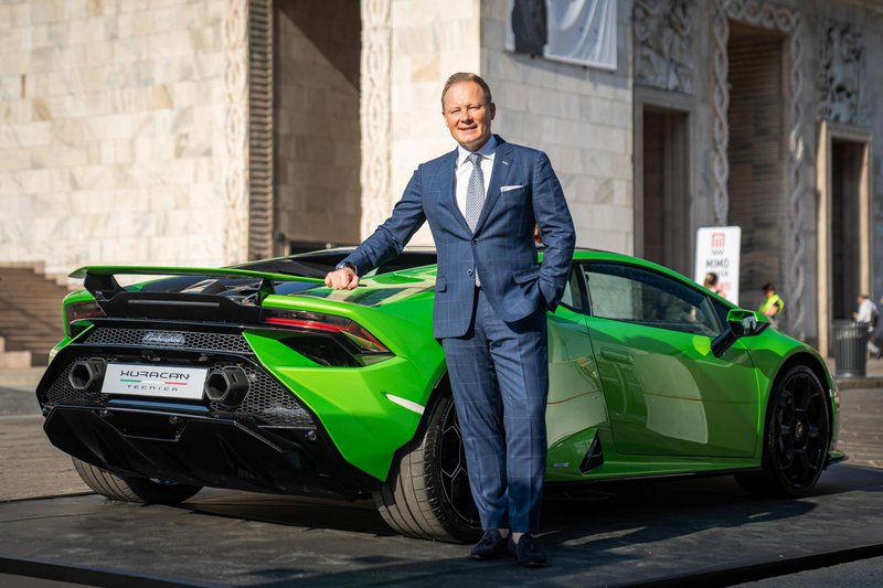 O Head Designer της Lamborghini, Mitja Borkert.
