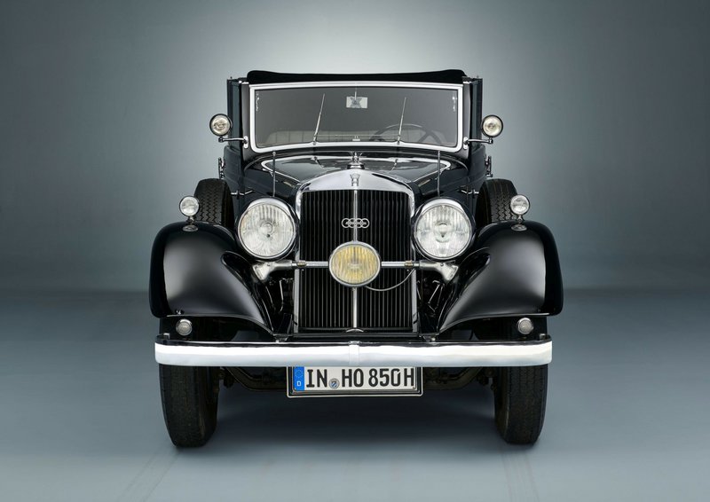 To Horch 850 του 1935.