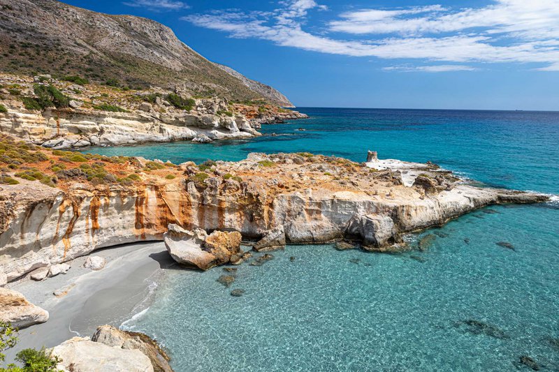 Μια εικόνα, χίλιες λέξεις στο γεωπάρκο της Αγίας Μαρίνας, με το Aπολιθωμένο Dάσος και ένα σωρό άλλα ενδιαφέροντα.