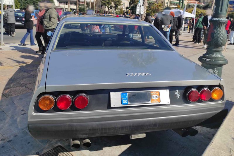 Ferrari 365 GT4 2+2 (1974)