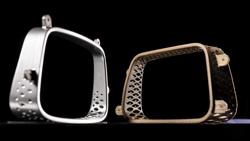 Στο εσωτερικό του Mercedes VISION EQXX χρησιμοποιείται, μεταξύ άλλων, και το υλικό UBQ, ένα βιώσιμο υποκατάστατο πλαστικού προερχόμενο από οικιακά και δημοτικά απορρίμματα.