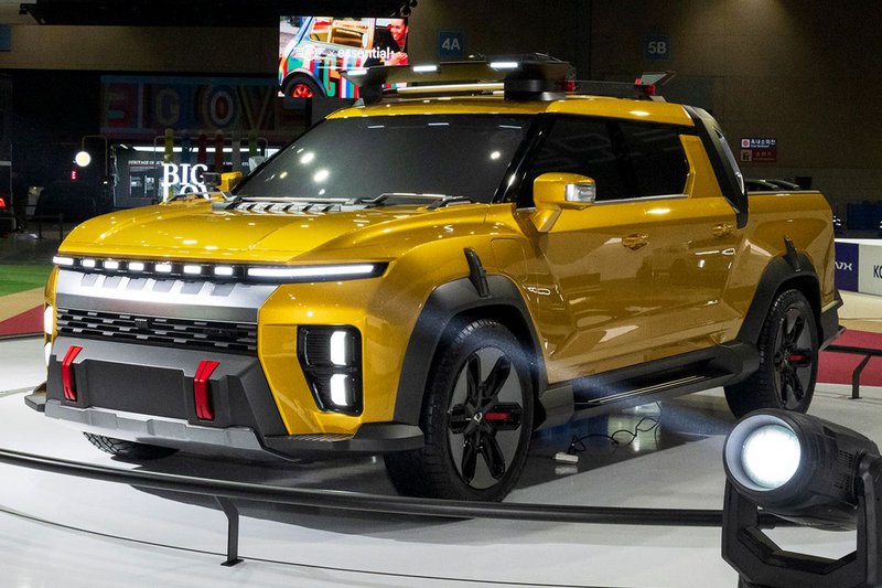 To KG Mobility O100.