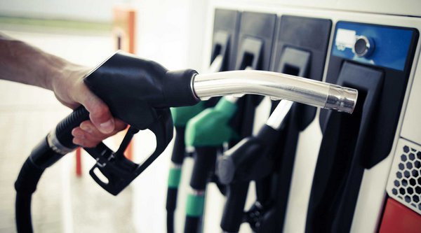 Πόσο κοστίζει η βενζίνη στη Βουλγαρία – Η «επιδρομή» των οδηγών από τη Βόρεια Ελλάδα (video)