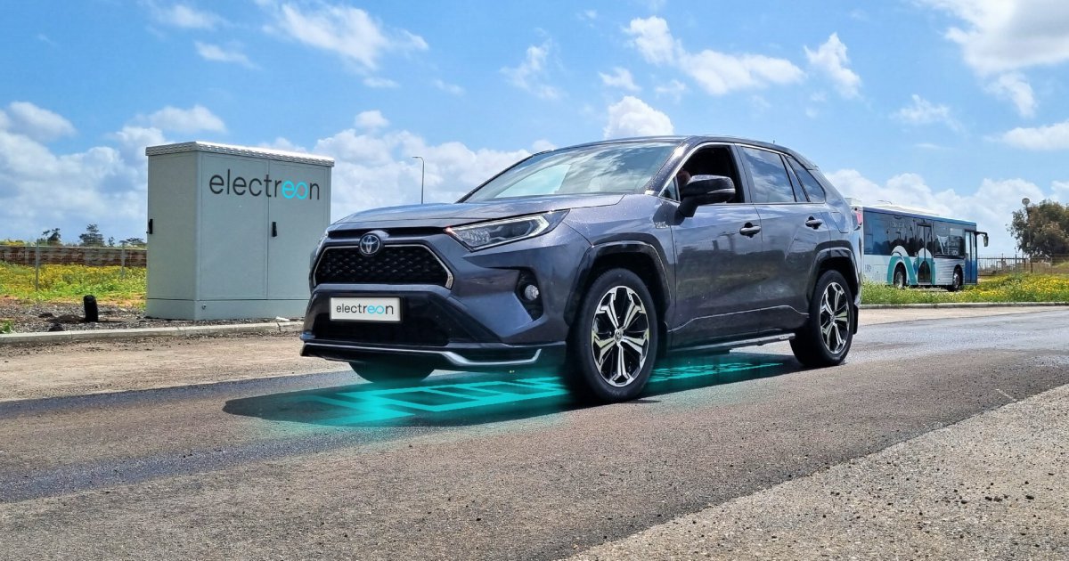 Record pour Toyota RAV4 PHEV – 2 000 km parcourus en mode électrique sans s’arrêter pour recharger !