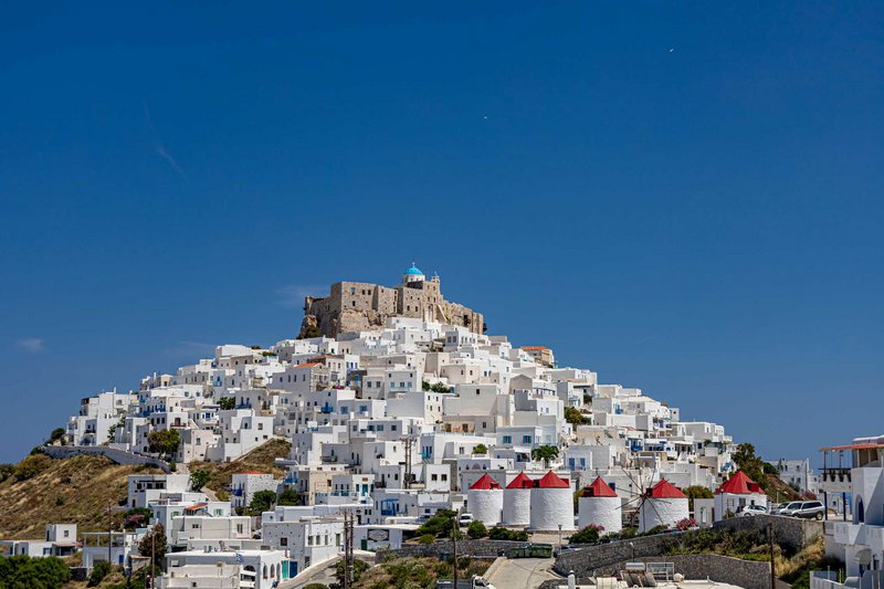 Χαρακτηριστικότατη άποψη της Χώρας.