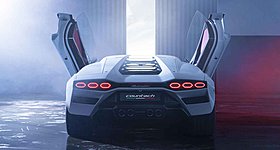 Γιατί οι πόρτες των Lamborghini ανοίγουν προς τα πάνω;