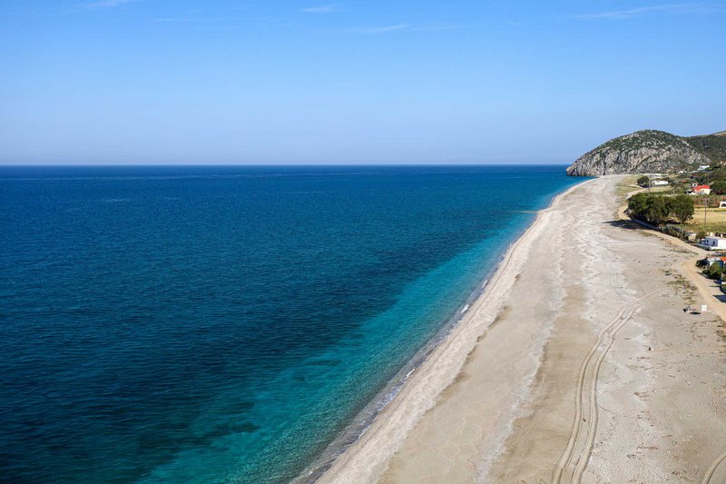 Φυσική προέκταση της Μουρτερής, η παραλία Κεφαλά. Τα σχόλια περιττεύουν…