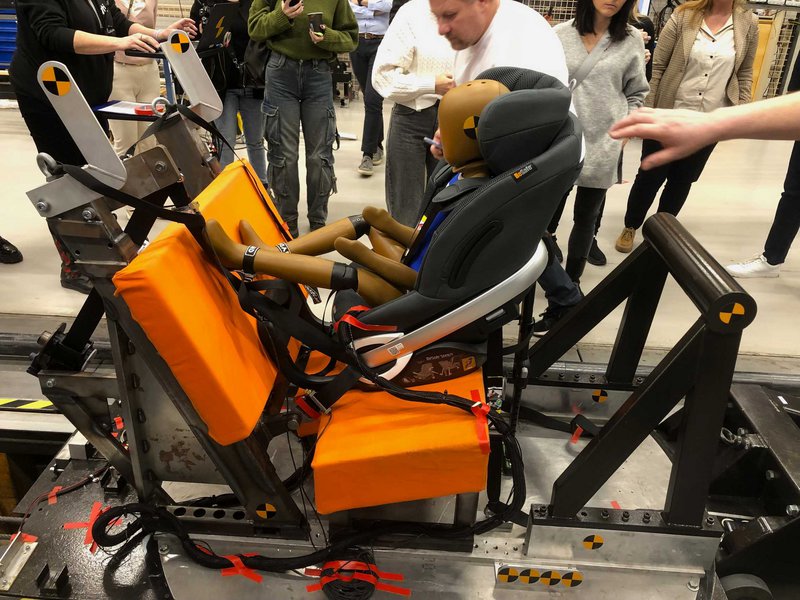 Το ντάμι αμέσως μετά το Crash test.