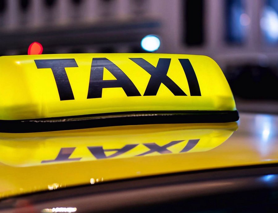 Ταξί: Τι ισχύει φέτος με το δώρο Χριστουγέννων στις χρεώσεις