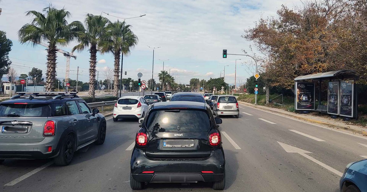 «Έμφραγμα» στην Ποσειδώνος βλέπουν οι συγκοινωνιολόγοι - Το καζίνο φέρνει μεγάλη κυκλοφοριακή επιβάρυνση