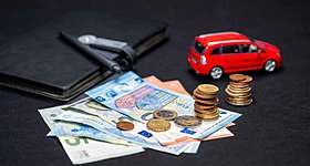 Προσοχή: Παραπλανητικά SMS για απλήρωτα τέλη κυκλοφορίας - Οι οδηγίες της ΑΑΔΕ (photos)