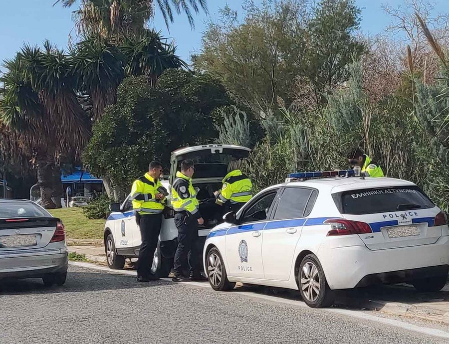 Ομάδες στο Viber για τα μπλόκα της Τροχαίας - Κλείνει μία, ανοίγουν τρεις