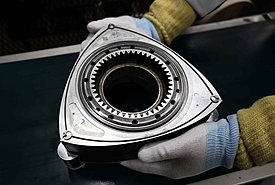 Mazda: Σενάρια για μοντέλο με Wankel κινητήρα που θα ενθουσιάσει τους petrolheads