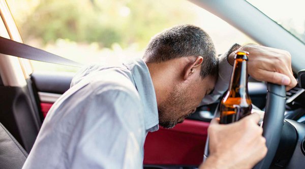 Αλκοτέστ: Τα νέα όρια και οι ποινές - Πότε αφαιρείται το δίπλωμα για 10 χρόνια