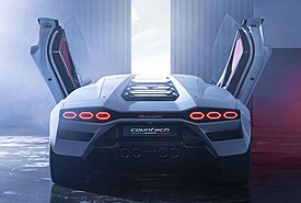 Γιατί οι πόρτες των Lamborghini ανοίγουν προς τα πάνω;