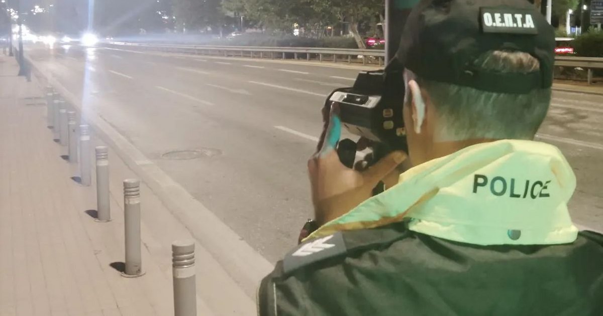 Μεθυσμένος οδηγός έτρεχε με 230 km/h - Η καταδίωξη και το «τσουχτερό» πρόστιμο (video)