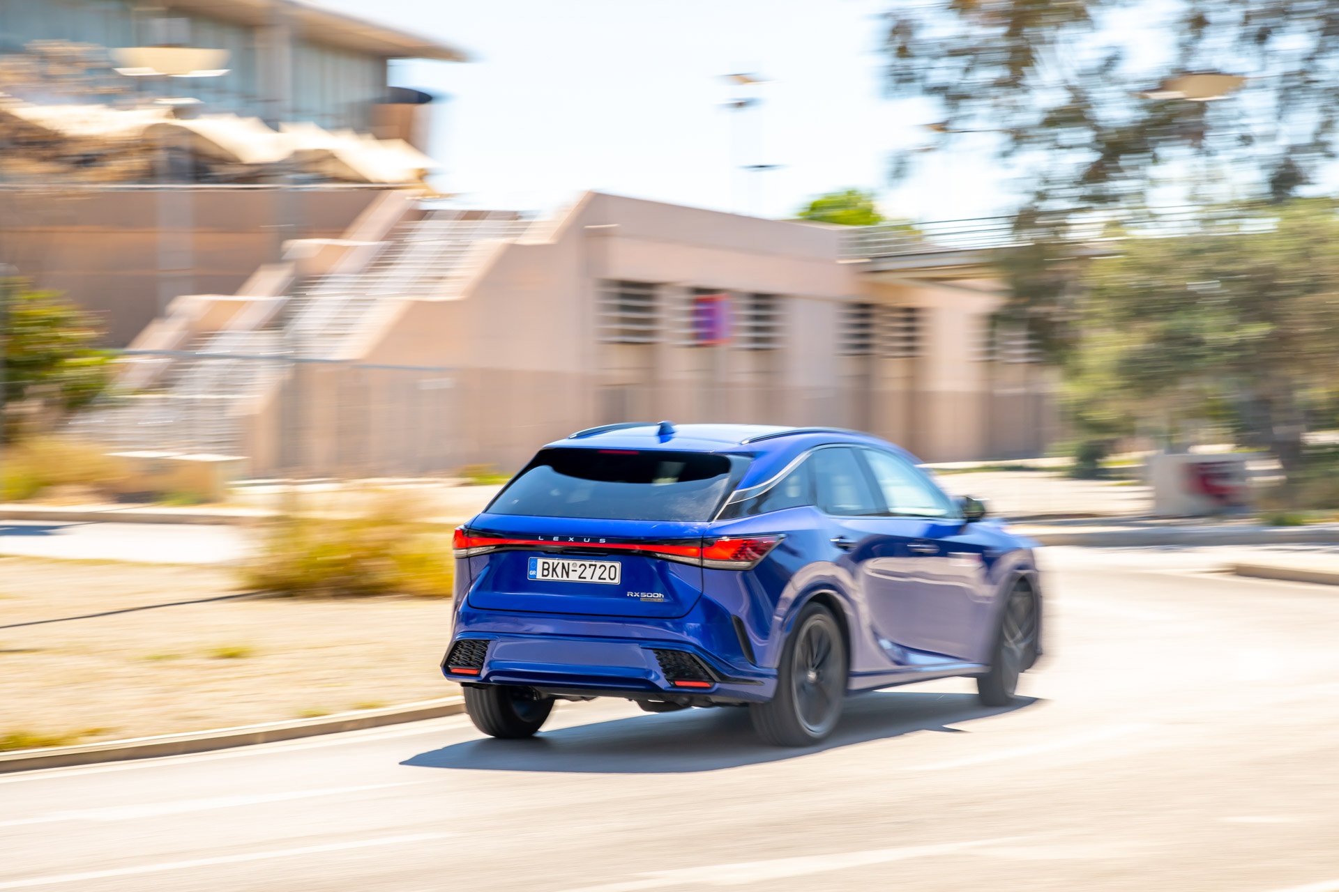 2023 LEXUS RX 500h F-SPORT - Δοκιμή, Τιμές, Τεχνικά | caranddriver.gr
