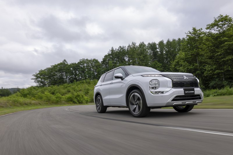 2025 Mitsubishi Outlander Plug-in Hybrid