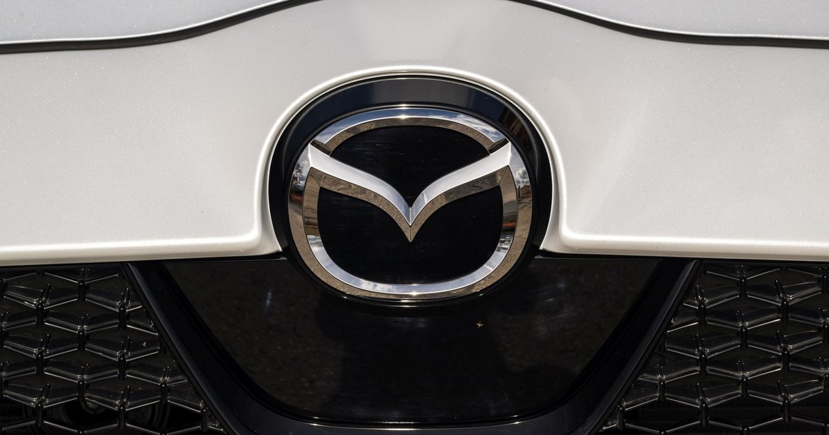 Η Mazda άλλαξε το σήμα της και το έκανε... μίνιμαλ (photos) Η Mazda άλλαξε το σήμα της και το έκανε... μίνιμαλ (photos)