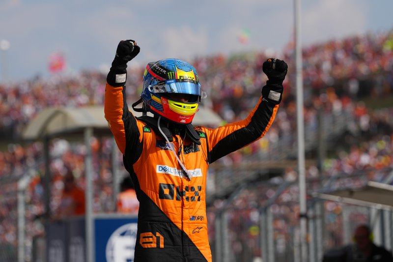 McLaren Racing - Lubomir Asenov