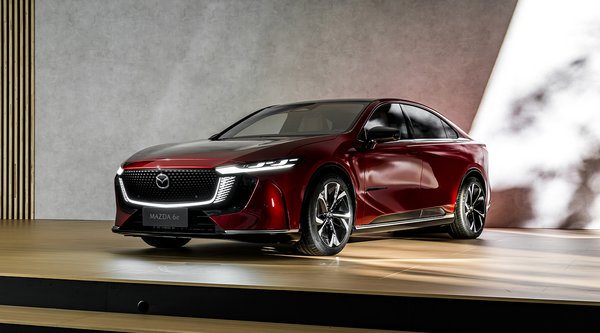 Mazda6e: Προσθέτει ταχεία φόρτιση στη Long Range έκδοση 