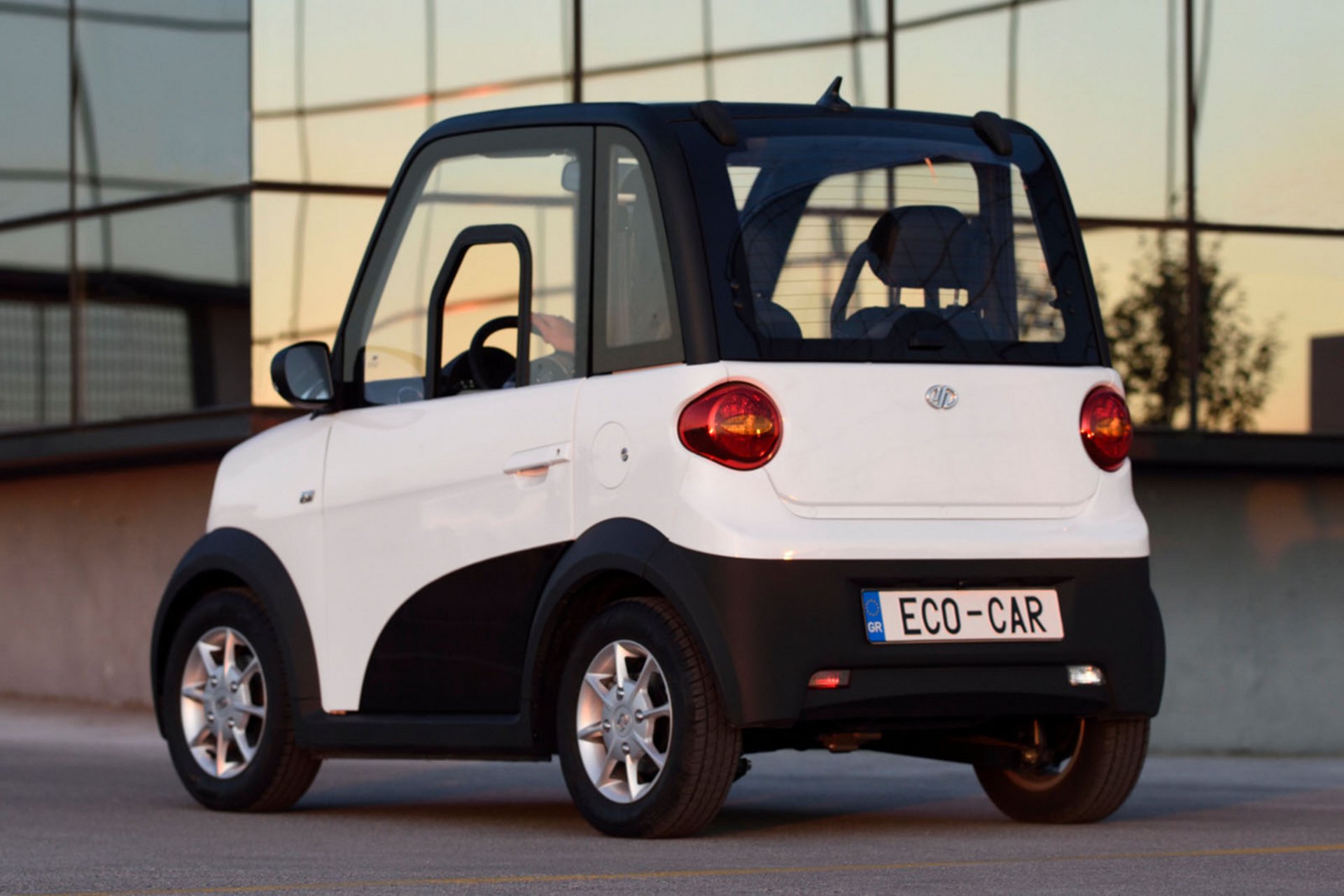 O2k Ecar Το νέο ολοκληρωμένο πρόγραμμα οδικής βοήθειας ηλεκτρικών οχημάτων ...