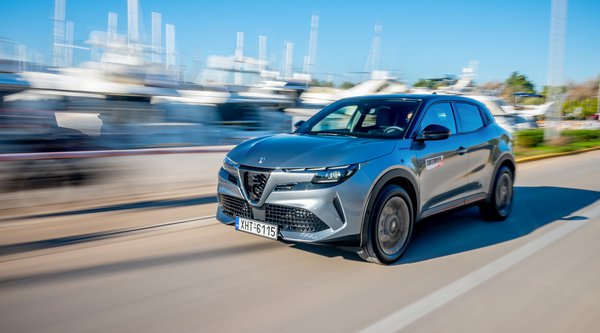 Φθηνότερη η Alfa Romeo Junior στην Ελλάδα - Αναλυτικά τιμές και εκδόσεις (πίνακας)