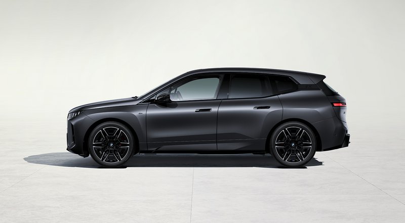 BMW iX M70 xDrive