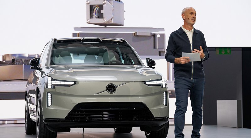 Ο πρώην CEO της Volvo, Jim Rowan